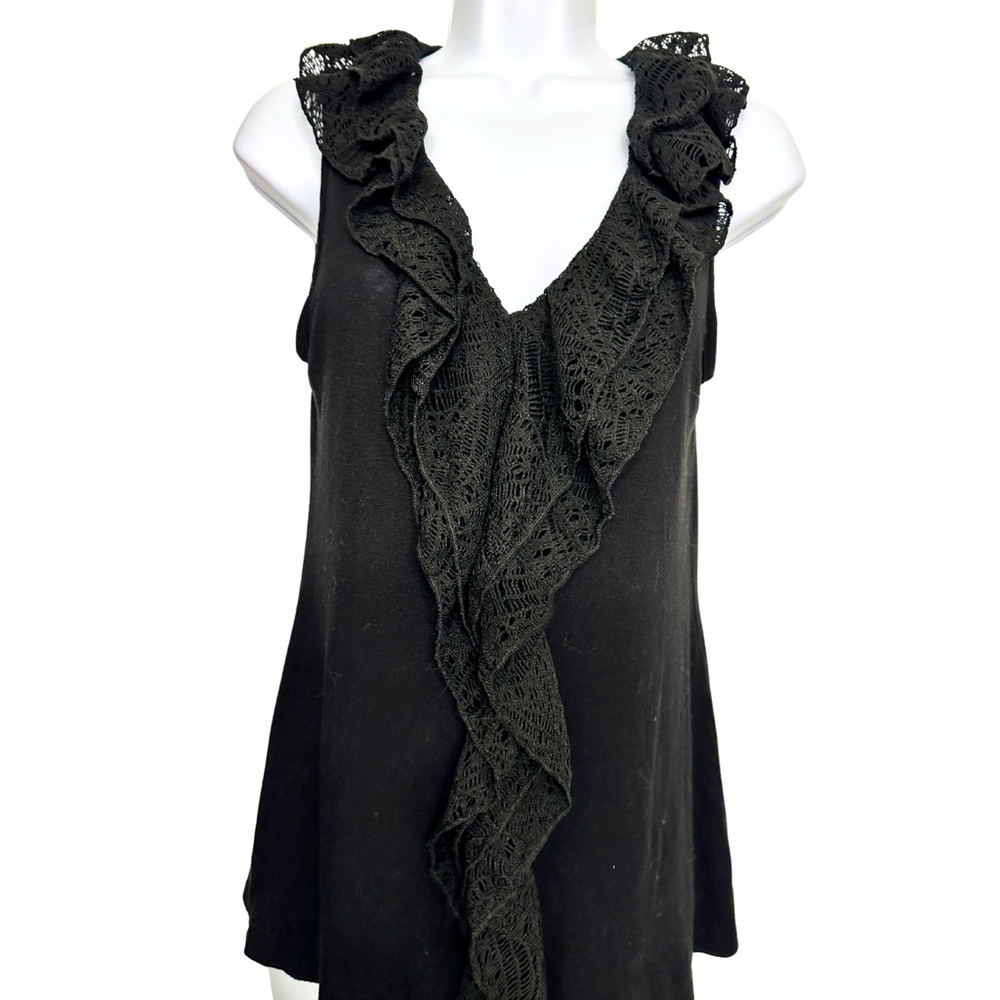 MCM Black Sleeveless Ruffle Lace Low V Neck Blouse Top Women’s Size Large
